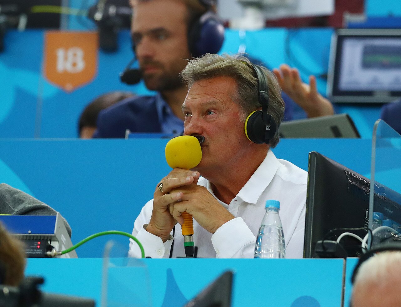 Kaiyun中国官网-前英格兰主帅：阿森纳取得了丑陋的胜利，曼联显然踢得更好